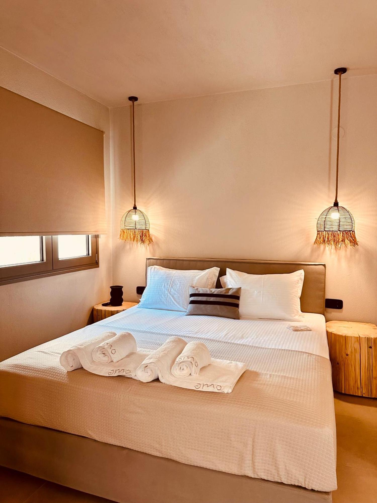 Amo Golden Suites Chrysi Ammoudia Bagian luar foto