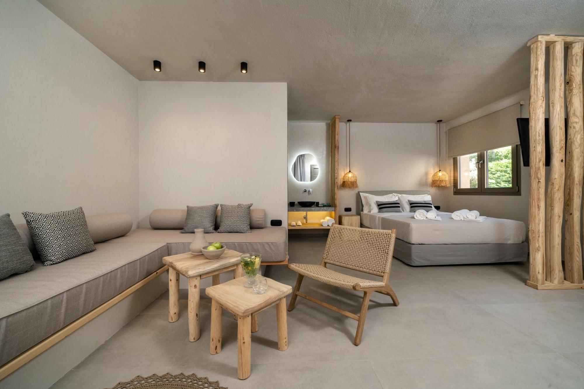 Amo Golden Suites Chrysi Ammoudia Bagian luar foto