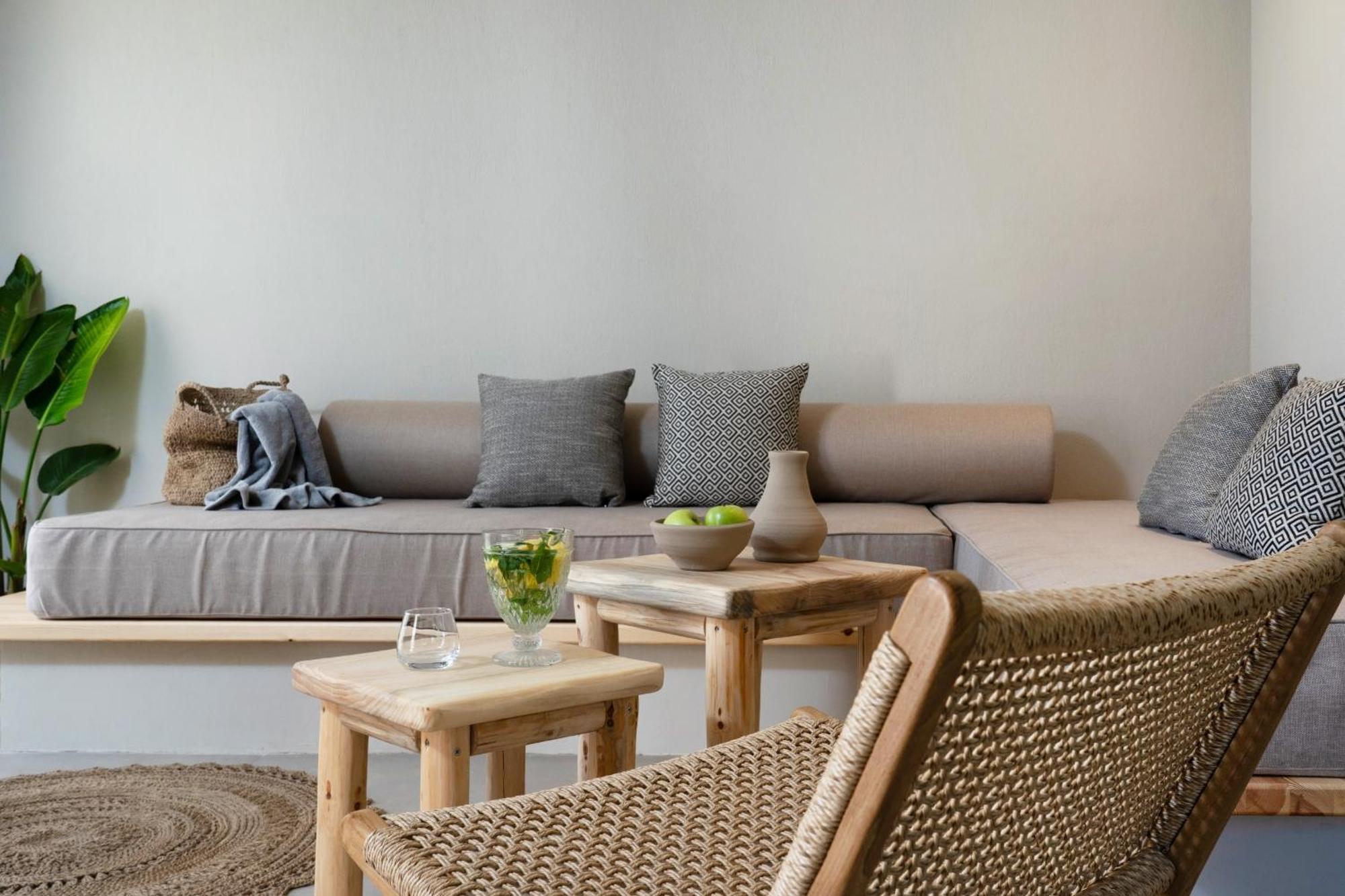 Amo Golden Suites Chrysi Ammoudia Bagian luar foto