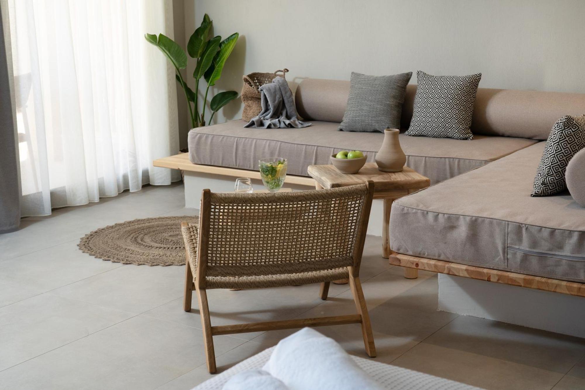 Amo Golden Suites Chrysi Ammoudia Bagian luar foto