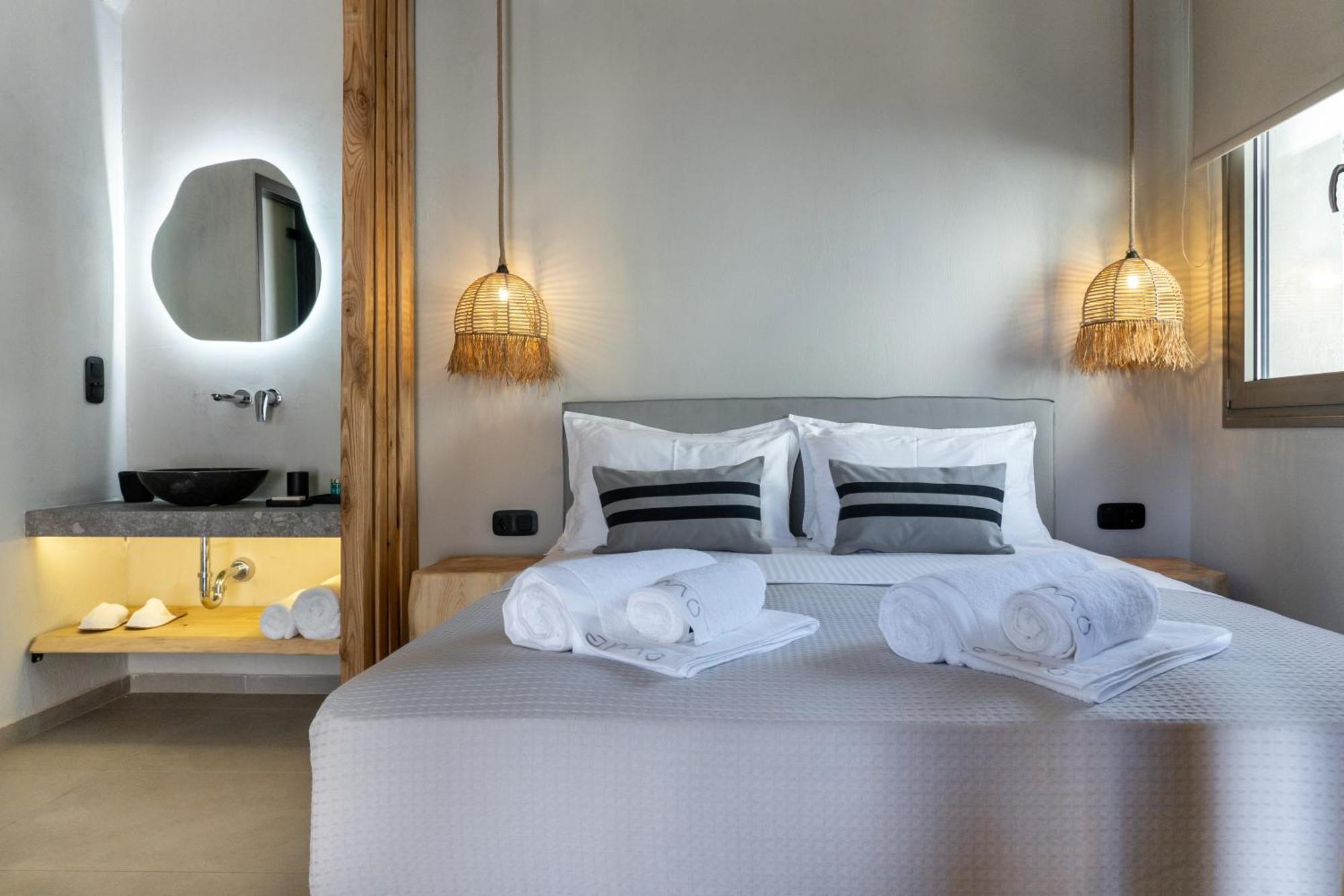 Amo Golden Suites Chrysi Ammoudia Bagian luar foto